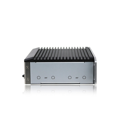 PC Fanless industriale Windows10/11 8gb della ferrovia di BACCANO mini con una lan di 3 X