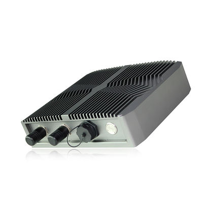 Desktop pc industriale di I3 I5 I7 RS232 4 USB, computer industriale Fanless del grado IP67