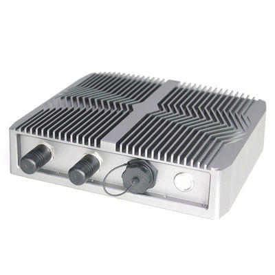 L'ottavo CPU di GEN di I7 Celeron ha incastonato il mini PC Fanless industriale in pieno impermeabile