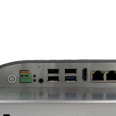 Tensione I7-8665U del computer industriale del touch screen di pianamente 15in ampia